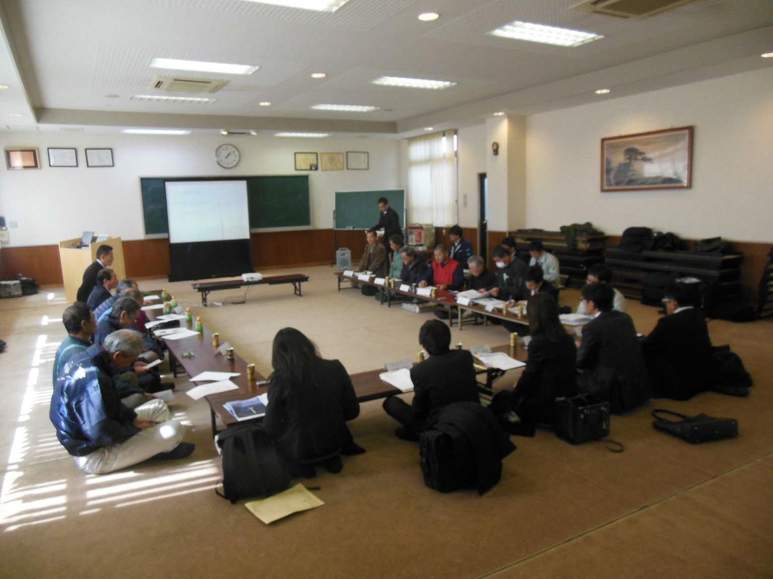 写真7洋上現地視察意見交換会